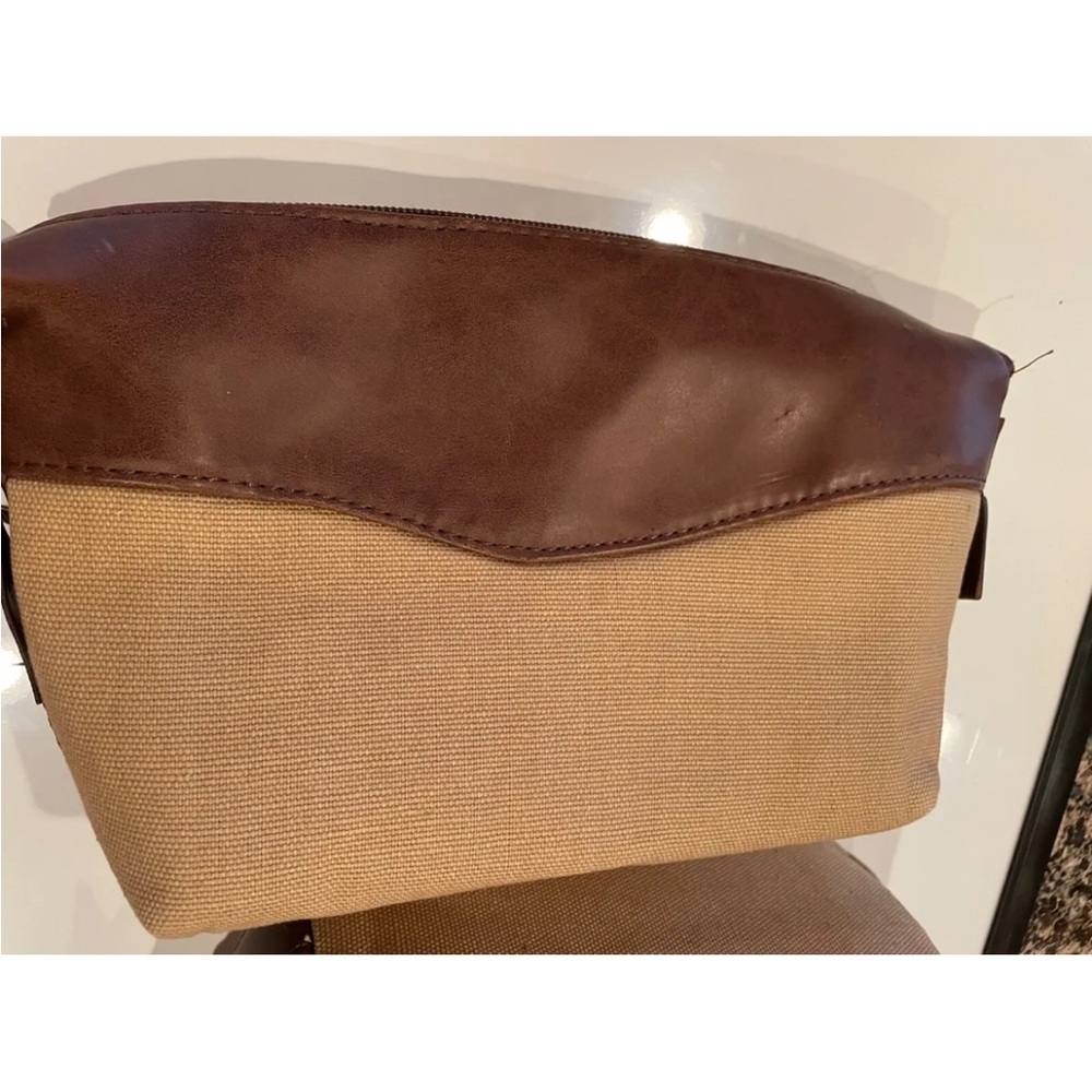 Emirates Set Of Cosmetic Toiletry Travel Makeup Bag No Amenities - Picture 7 of 7